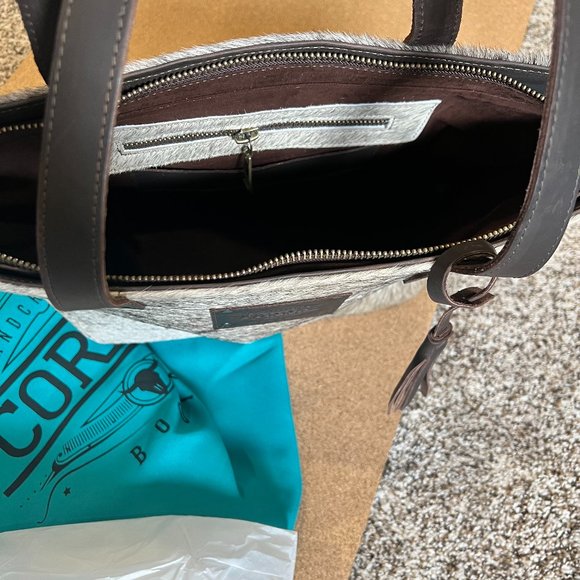 NWT Corral Boots Branded Hair-on Tote Bag 13T x 18W - Picture 6 of 9